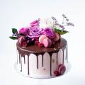 Pink Roses drip cake