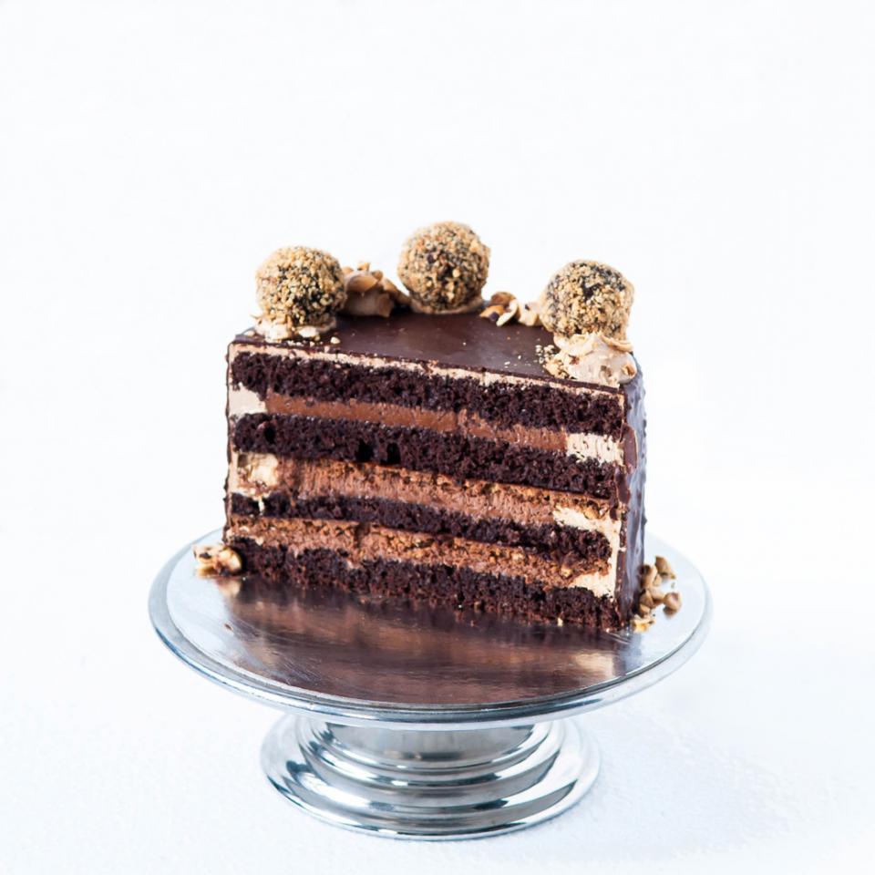 8" chocolate hazelnut crunch cake order online £70.00 delivery in London
