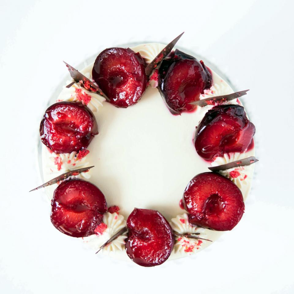 Plum amaretto almond cake buy online deliver to Marylebone, Camden